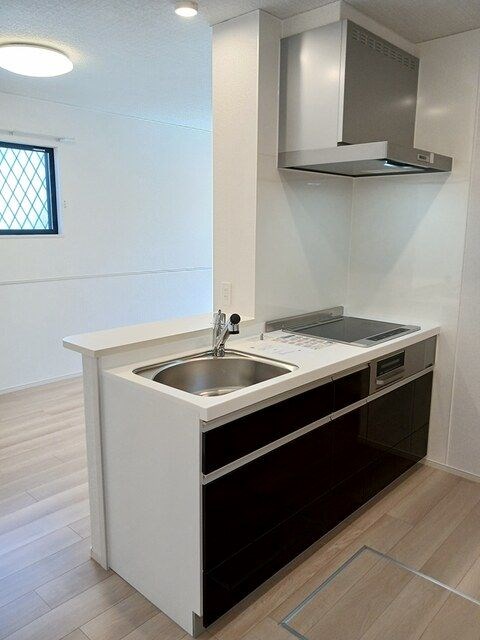 メゾン・ド・エクセレンスⅦ　Ｂ キッチン