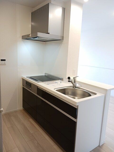 メゾン・ド・エクセレンスⅦ　Ｂ キッチン