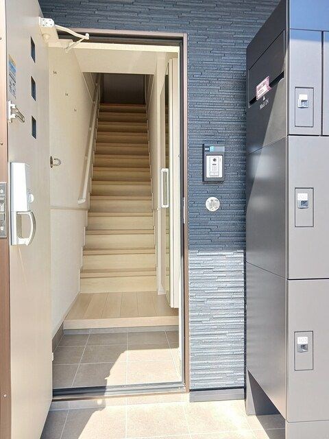 メゾン・ド・エクセレンスⅦ　Ｂ 玄関