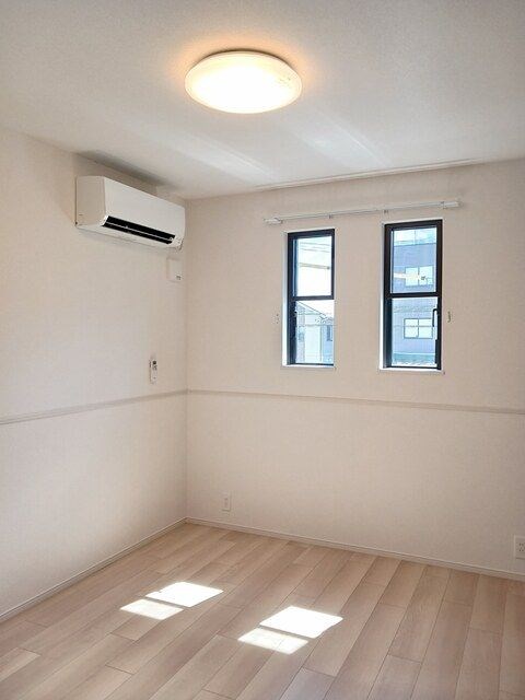 メゾン・ド・エクセレンスⅦ　Ｂ ベッドルーム