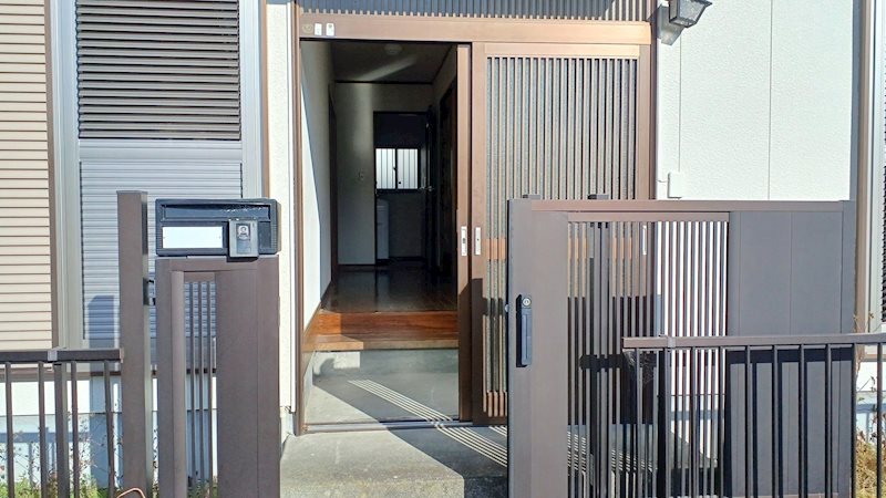 富部区公会堂前貸家 玄関