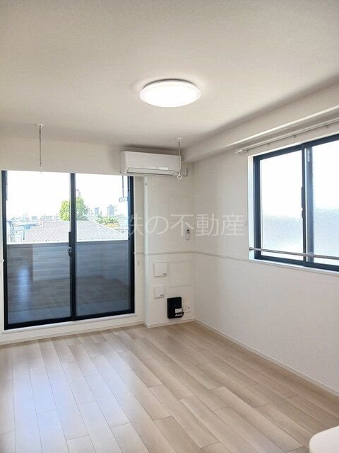 ヒカルサ浜松渡瀬町 リビング