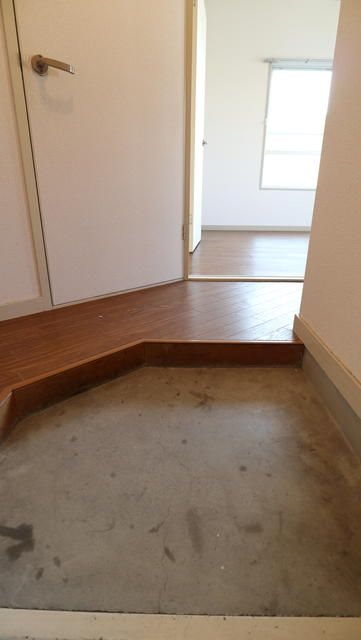 シックスハイツイクマ 玄関