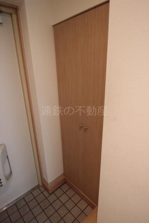 アルトモンターニュ 玄関