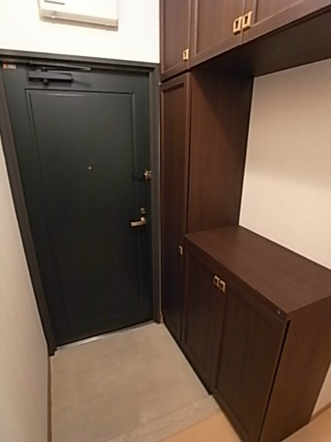 ガーデンロゼ高町 玄関