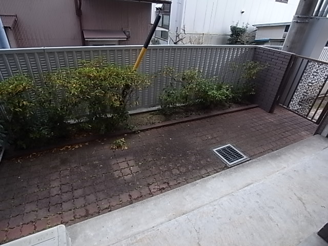ガーデンロゼ高町 ベランダ