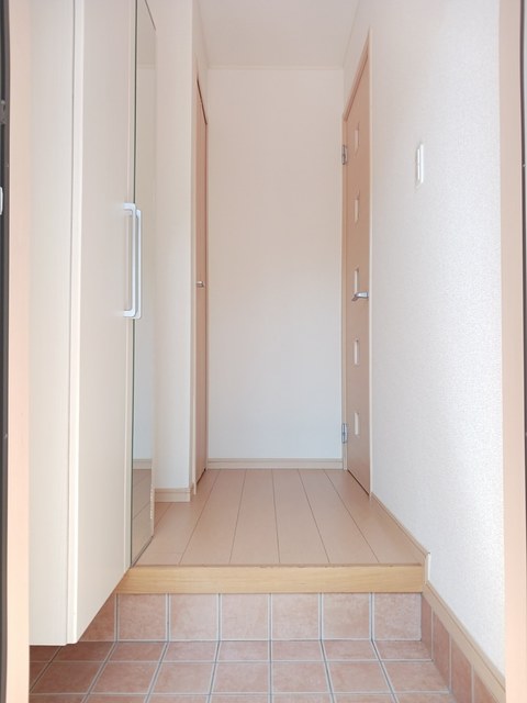 フェリス・メグ 玄関