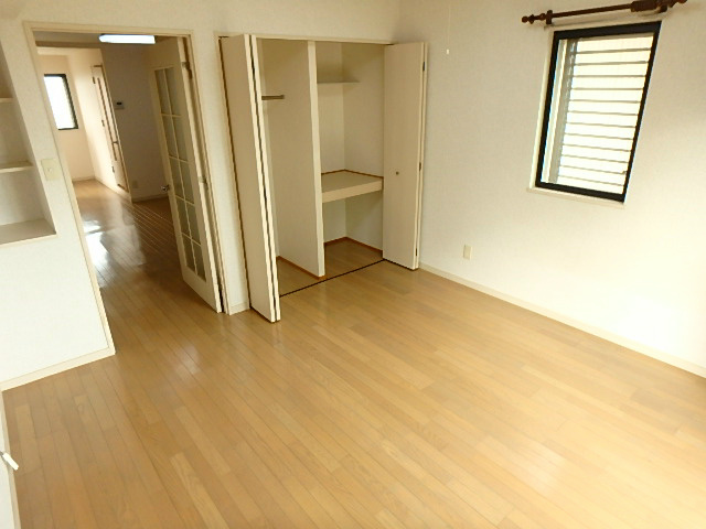 ライフ第７マンション豊田町 ベッドルーム