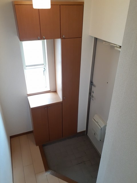 リヴインフォレストＡ 玄関