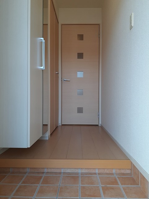 グランブルー４ｔｈＡ 玄関