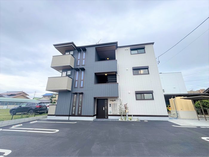 D-Hills栄町 302号室 外観