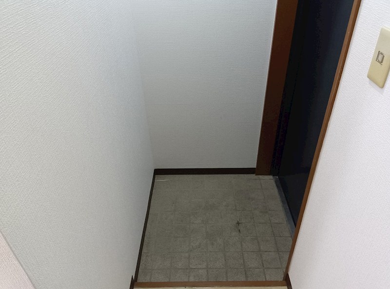 アルファビル 玄関