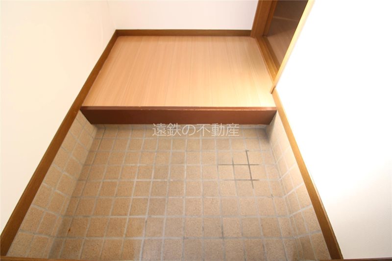 クレール本郷 玄関