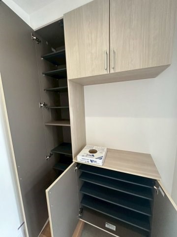 篠ケ瀬町897-4新築戸建 玄関