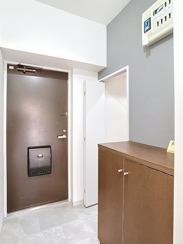 パルプラザ栄 玄関