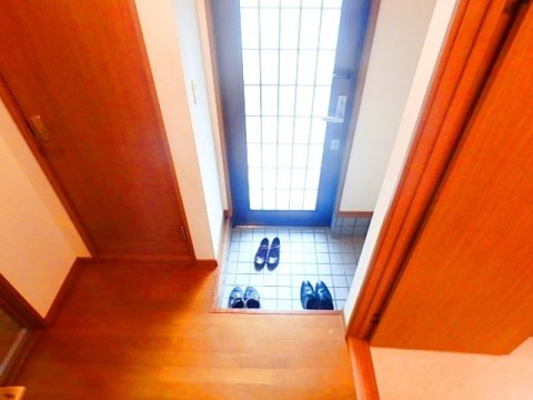 テラスハウス平野 玄関