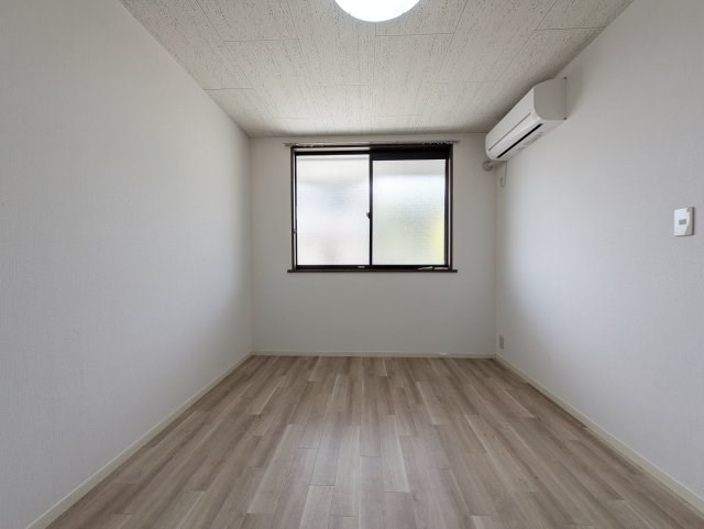 ミーテルーチェ村松 ベッドルーム