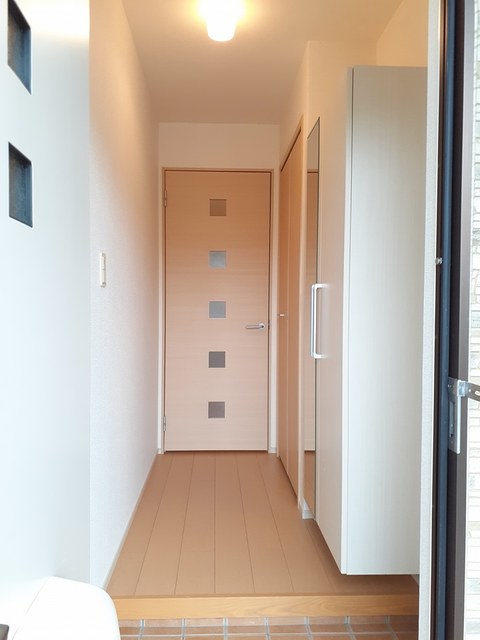 パークイースト 玄関
