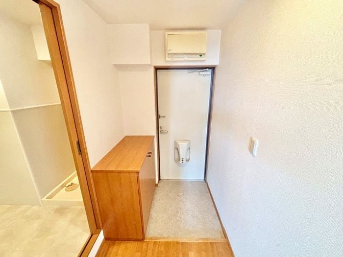 アベニール 玄関