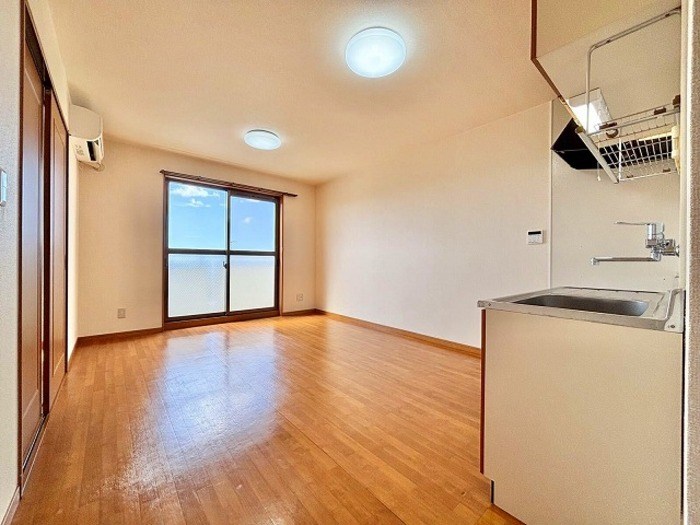 アベニール リビング