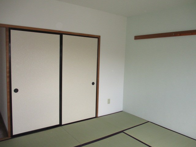 メゾンニューヴィレッジⅠ ベッドルーム