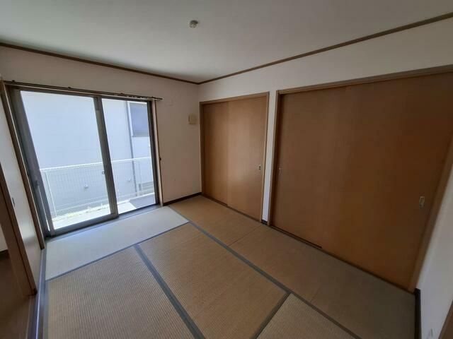 アールハウスⅤ ベッドルーム