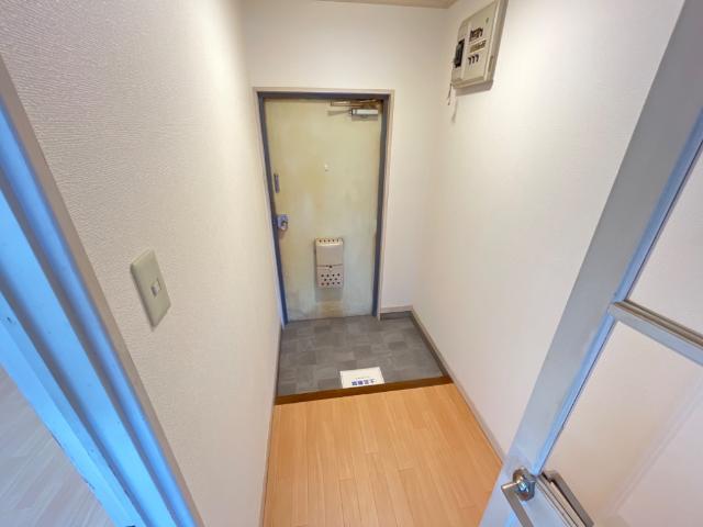 リバティハウス天王 玄関
