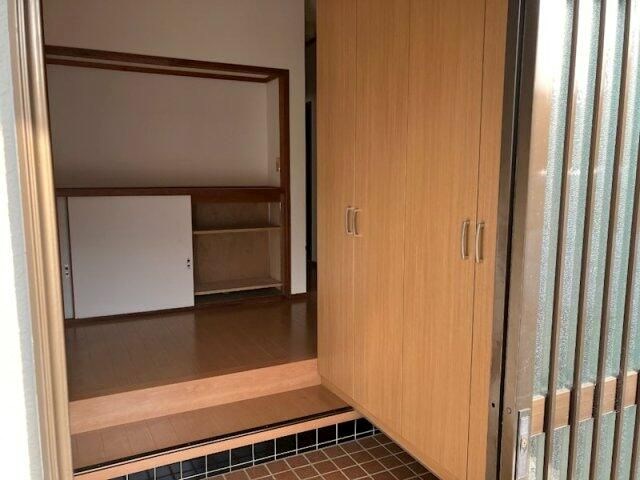 高丘西貸家 玄関