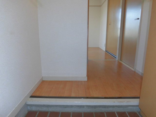 豊田ヒルズ 玄関