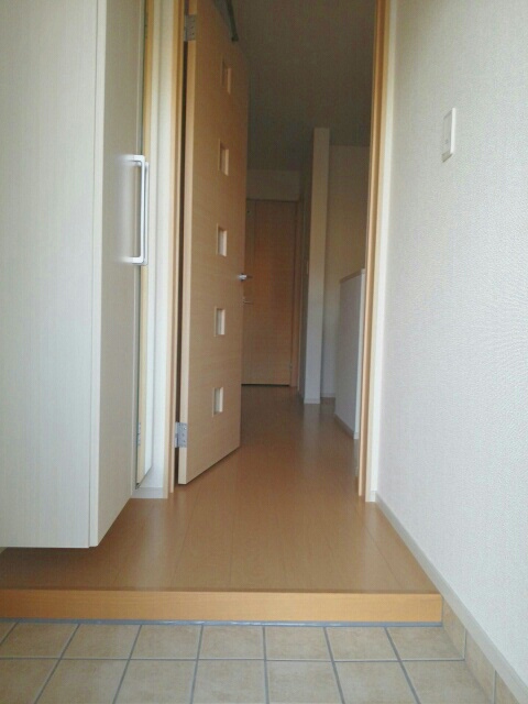 アルページュ 玄関