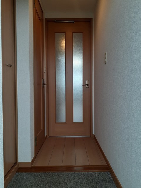 イーストワン 玄関