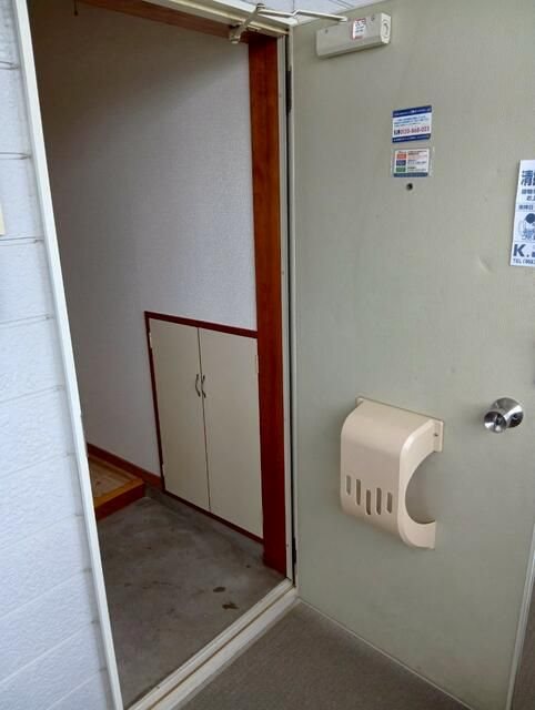 リバーグ 玄関