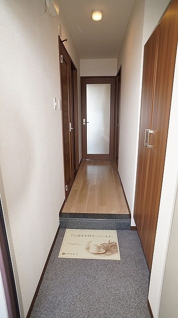 グランドール立野 玄関