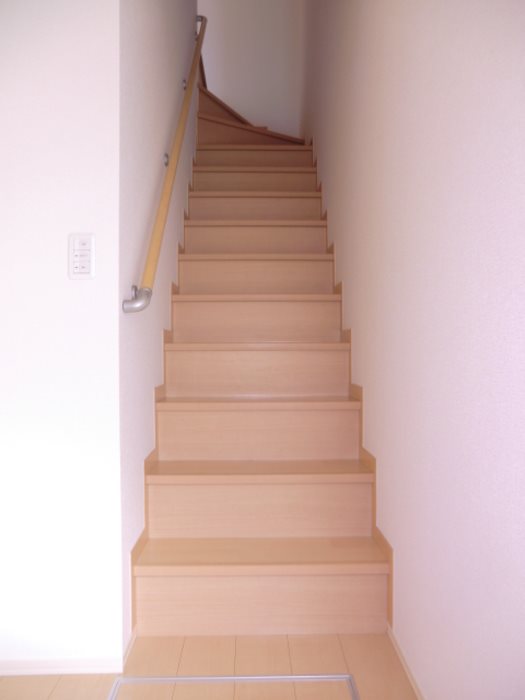 ルミエール２０　B 玄関