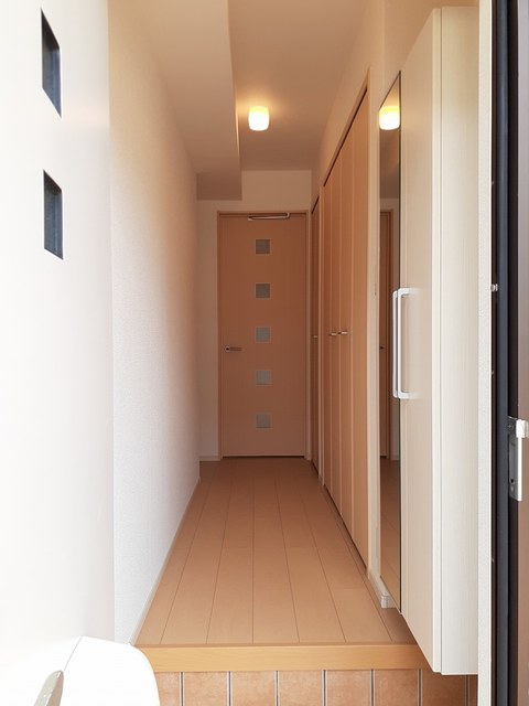 リバティ　エイト 玄関