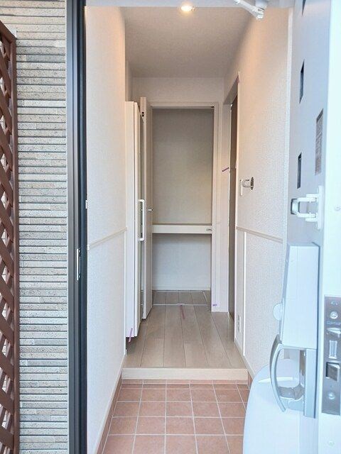 エスジーパレス 玄関