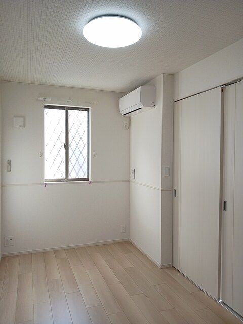 エスジーパレス ベッドルーム