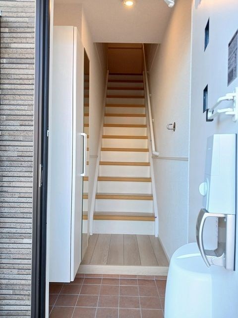 エスジーパレス 玄関