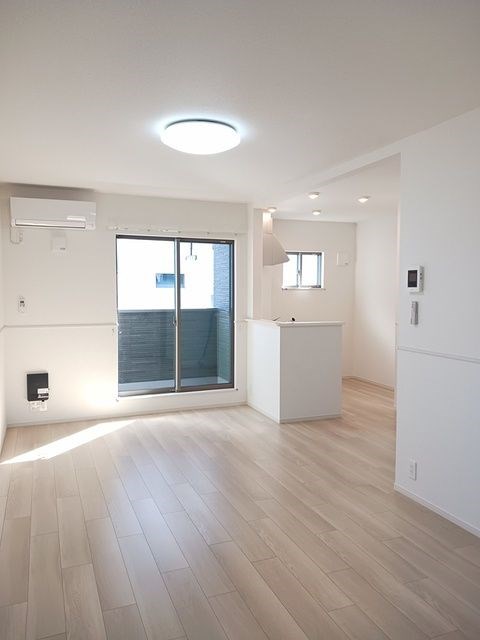 エスジーパレス リビング