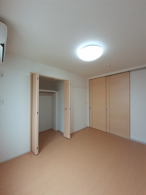 ラッフィナートⅡ ベッドルーム