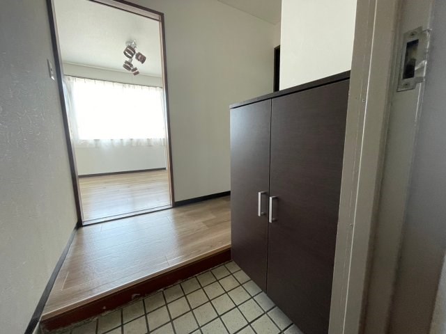RNビル 玄関
