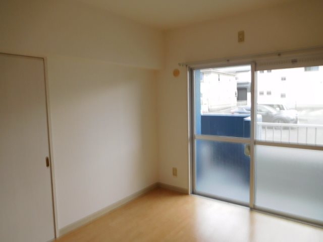 マンションロイヤルアイリス リビング