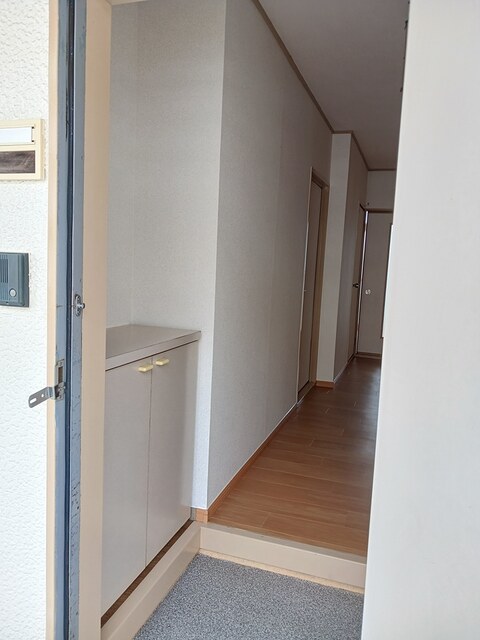 ニューシティＫ 玄関