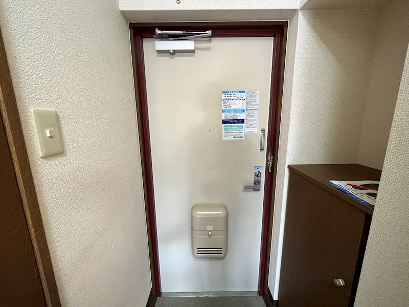 クランマーク 玄関