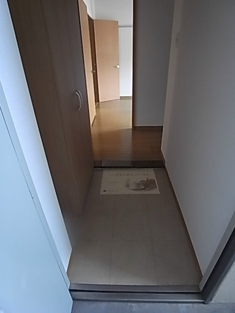 ファミーユ和合 玄関
