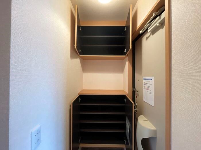 ブランシェＢ 玄関