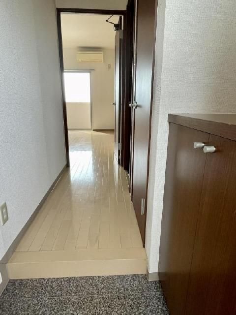 サウスコート 玄関