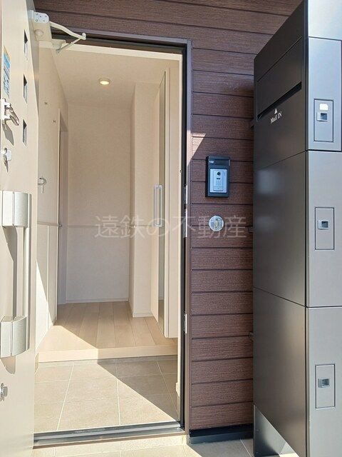 パルクソレイユ萩丘 玄関