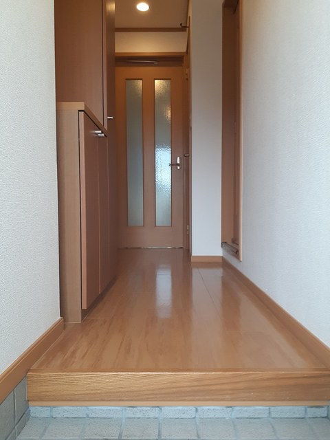 セントレージ今之浦 玄関