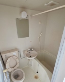 彩輝8B 風呂画像